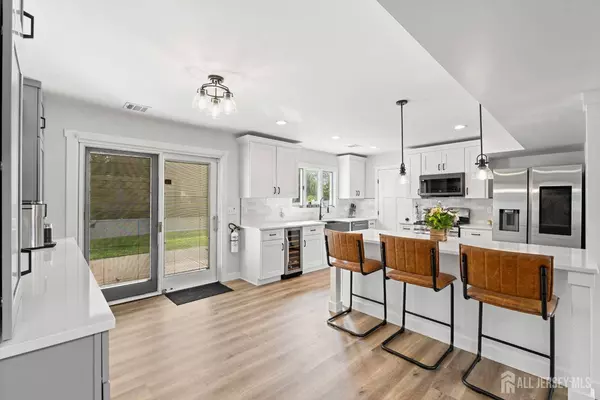 110 Washington AVE, Old Bridge, NJ 08879