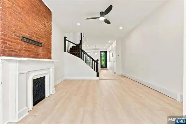 85 Union ST #2nd Floor, Jersey City, NJ 07304