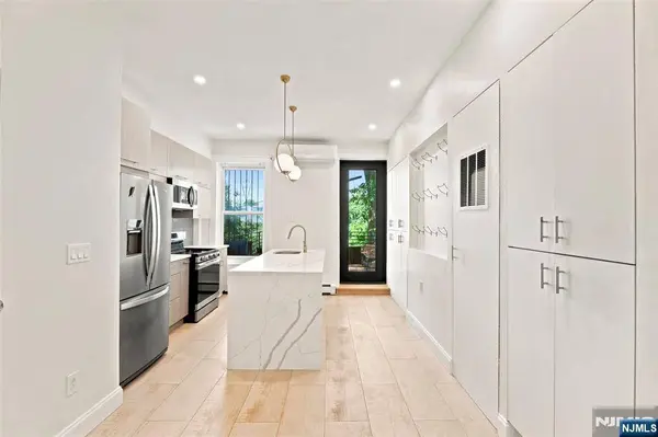 85 Union ST #2nd Floor, Jersey City, NJ 07304