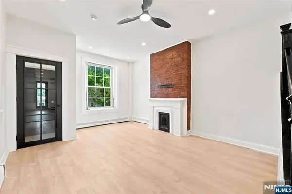 85 Union ST #2nd Floor, Jersey City, NJ 07304