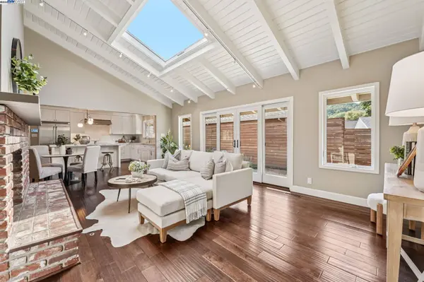 24 Archery Ct, El Sobrante, CA 94803