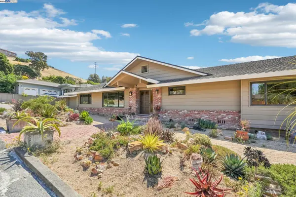 24 Archery Ct, El Sobrante, CA 94803
