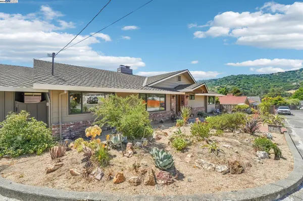 24 Archery Ct, El Sobrante, CA 94803