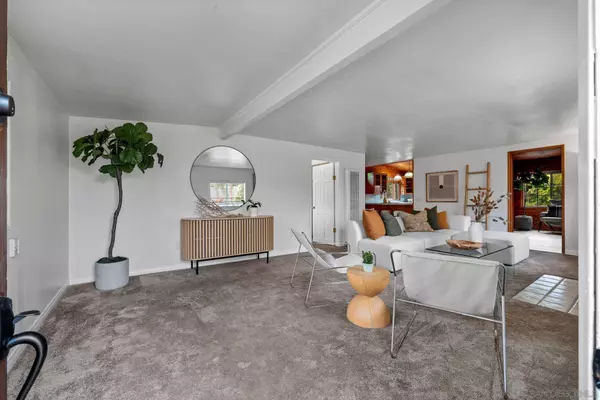 4573-4575 Massachusetts St, San Diego, CA 92116