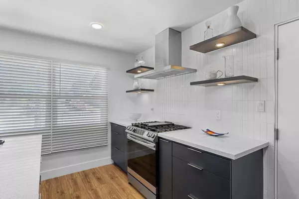 2702 Ridge View Dr, San Diego, CA 92105