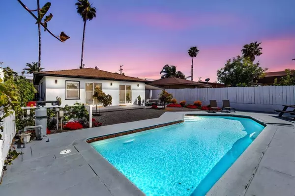 2702 Ridge View Dr, San Diego, CA 92105