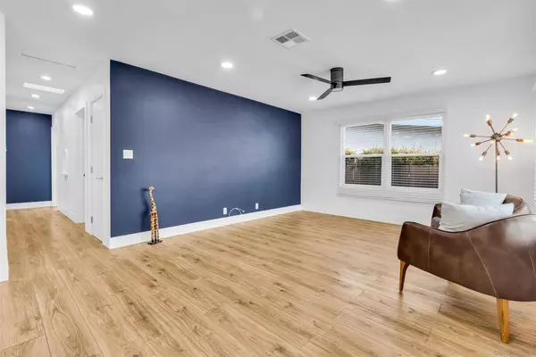 2702 Ridge View Dr, San Diego, CA 92105