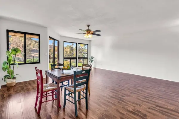 2507 Navarra Dr #202, Carlsbad, CA 92009