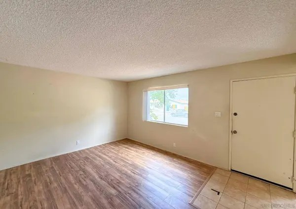 3671 Campus Dr, Oceanside, CA 92056