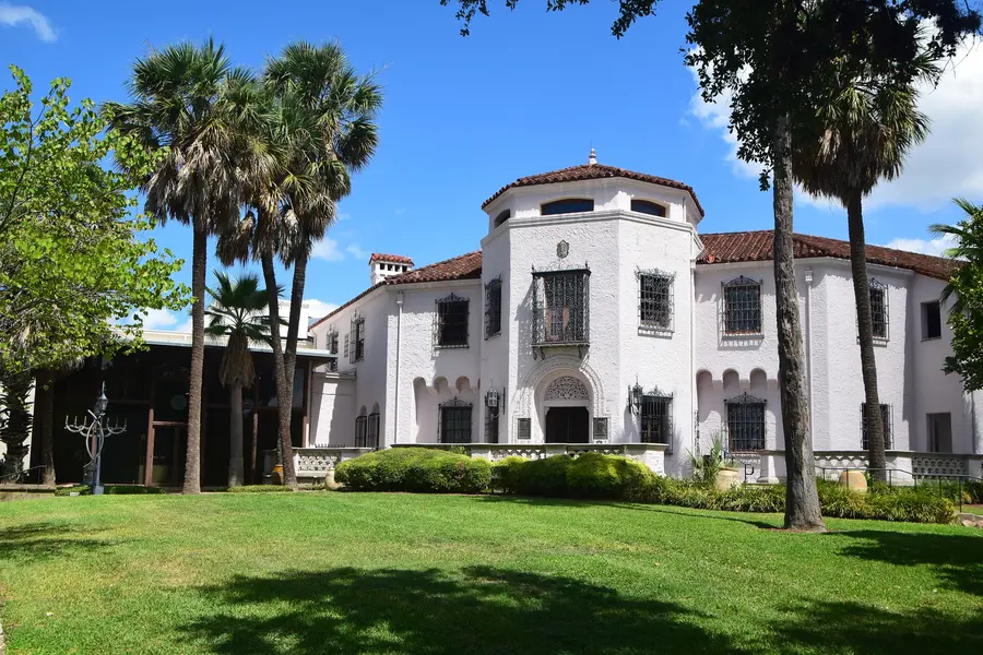 Alamo Heights