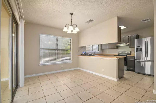 6114 Cliffbrier Dr, San Antonio, TX 78250