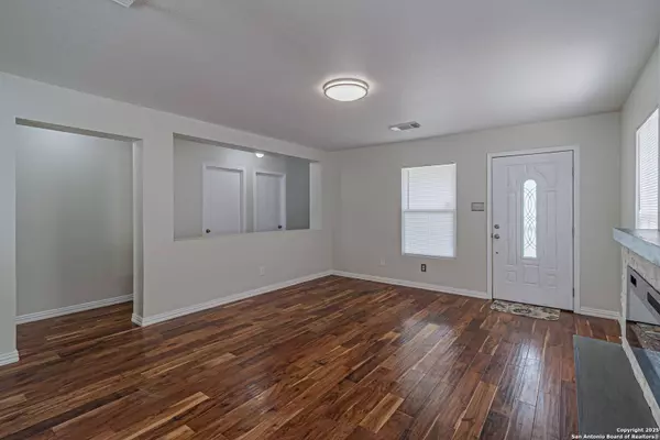 10202 Misty Plain, San Antonio, TX 78245