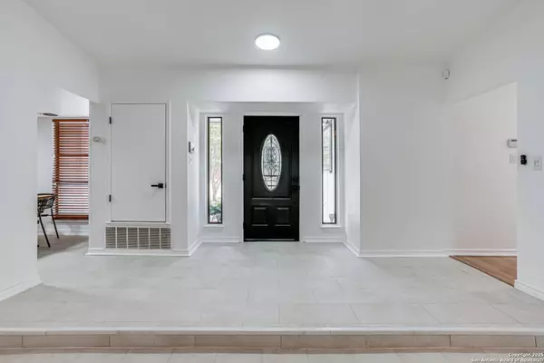 14622 Bitternut Woods, San Antonio, TX 78249