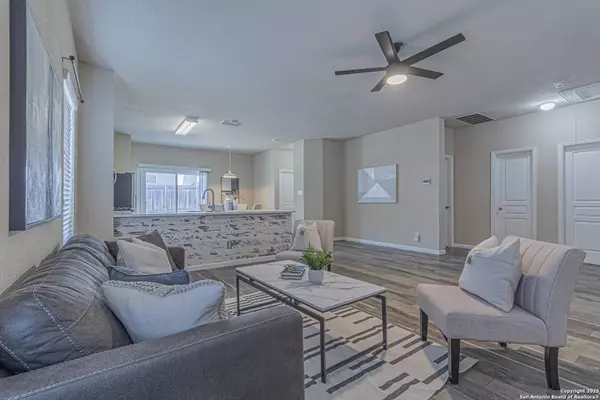 12239 Hamlin Crk, San Antonio, TX 78254