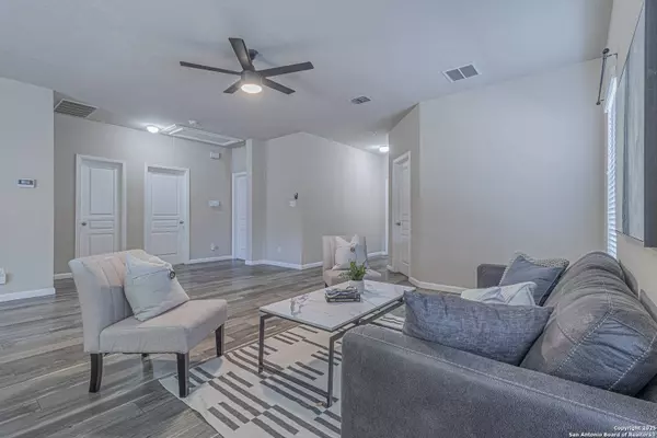 12239 Hamlin Crk, San Antonio, TX 78254