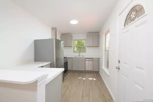 727 John Adams Dr, San Antonio, TX 78228