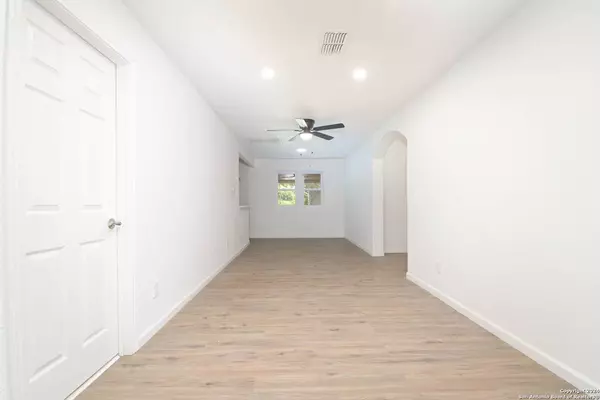 727 John Adams Dr, San Antonio, TX 78228