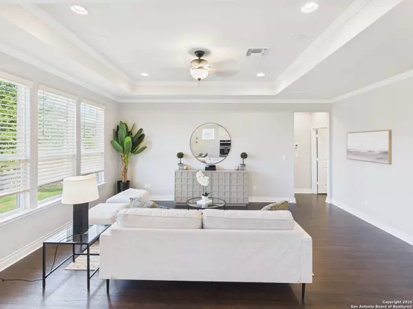 3733 Tulip Dam, San Antonio, TX 78253