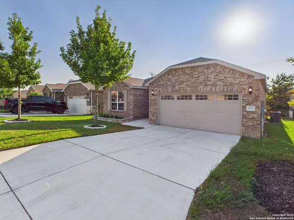 3733 Tulip Dam, San Antonio, TX 78253