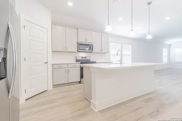 25751 Rosey Way, Boerne, TX 78006