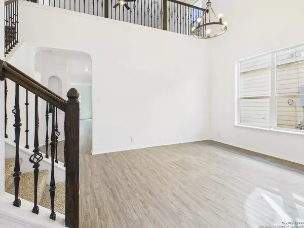 4526 Harrisburg, San Antonio, TX 78223