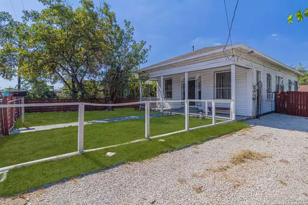 1123 Hackberry, San Antonio, TX 78210