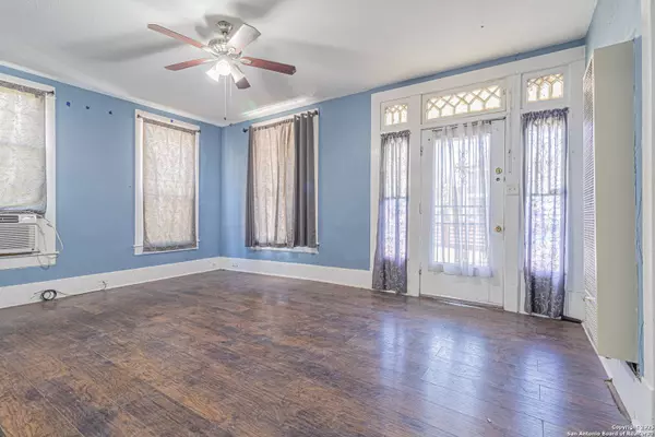 1123 Hackberry, San Antonio, TX 78210