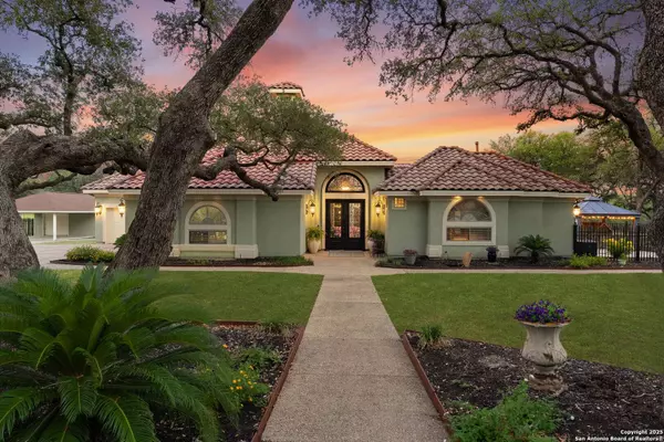 443 Rosewood Dr, La Vernia, TX 78121