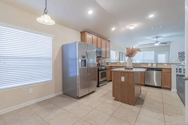 8722 JOGEVA WAY, San Antonio, TX 78251-5007