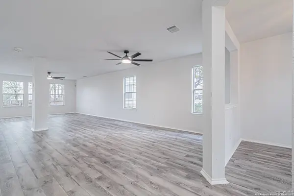 6615 Suncliff Crst, San Antonio, TX 78238