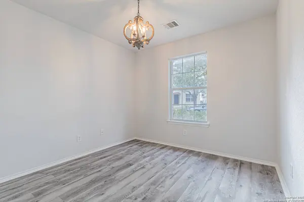 6615 Suncliff Crst, San Antonio, TX 78238