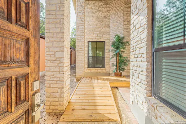 1106 River Vista W, San Antonio, TX 78216