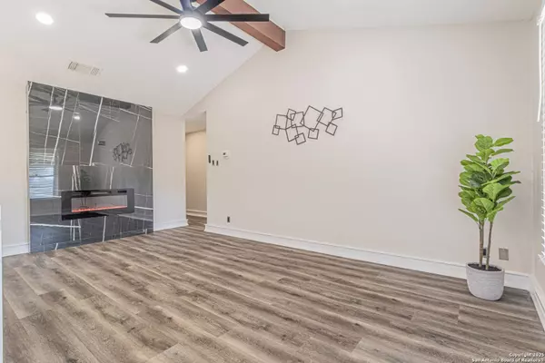 5714 Green Manor St, San Antonio, TX 78223