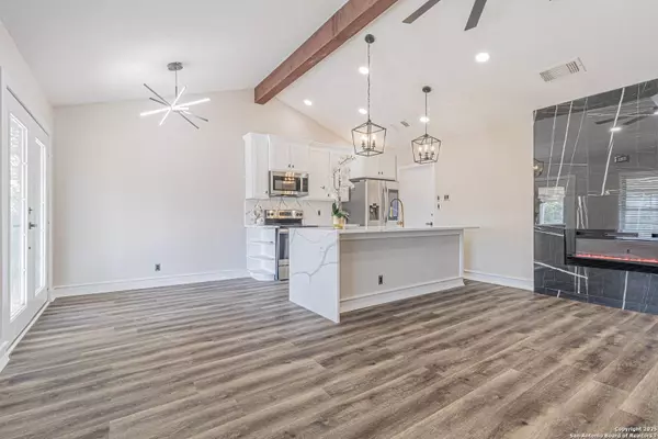 5714 Green Manor St, San Antonio, TX 78223