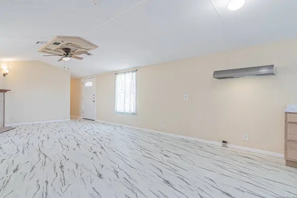 18065 County Road 163, Elmendorf, TX 78112