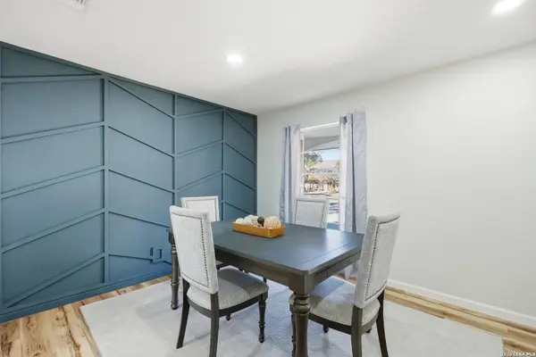 110 De Soto Dr, Universal City, TX 78148