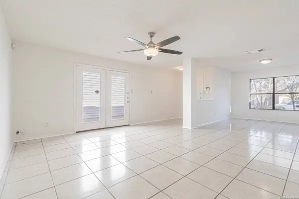 9815 Messenger Pass, San Antonio, TX 78245