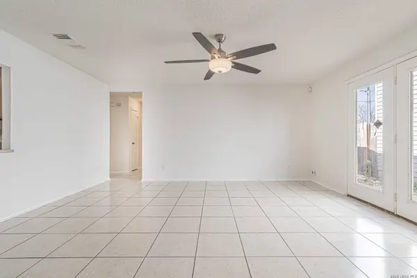 9815 Messenger Pass, San Antonio, TX 78245