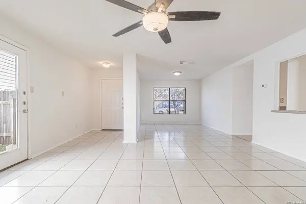 9815 Messenger Pass, San Antonio, TX 78245