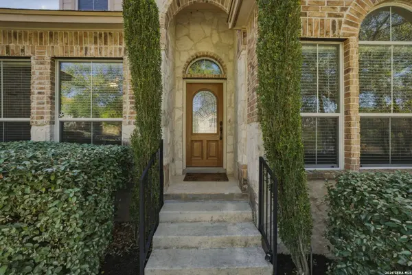 16106 Ponderosa Pass, Helotes, TX 78023