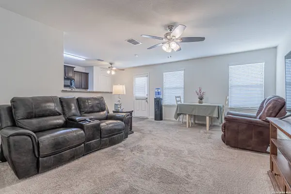 12323 COMMANDER DR, San Antonio, TX 78252