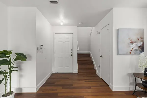 6706 Dragon Fire, San Antonio, TX 78242