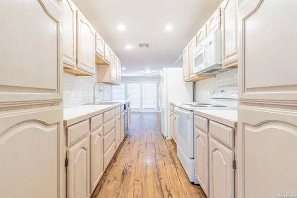 5714 Dan Duryea, San Antonio, TX 78240