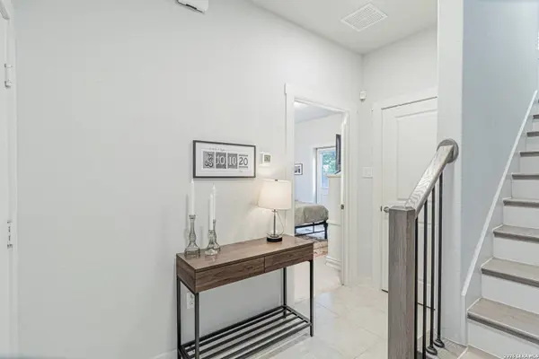 3839 Harry Wurzbach Rd #10, San Antonio, TX 78209