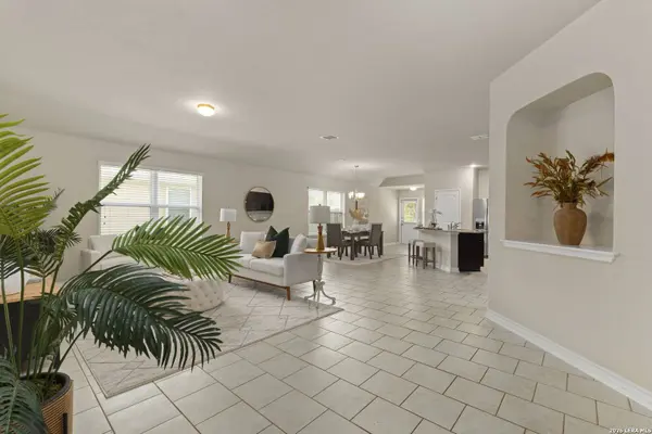 8750 Fischer Falls, San Antonio, TX 78254