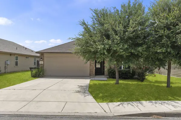 8750 Fischer Falls, San Antonio, TX 78254