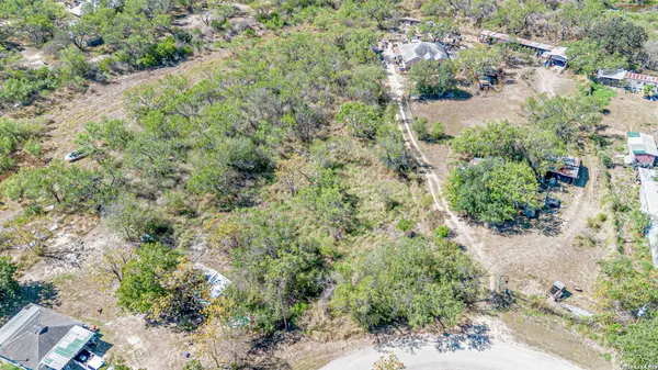 589 County Road 6842, Lytle, TX 78052