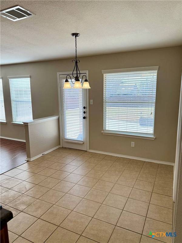5704 Drystone LN, Killeen, TX 76542