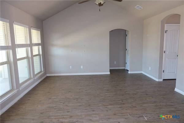 2520 Heartland AVE, Copperas Cove, TX 76522