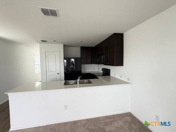 460 Marty Allen LOOP, Jarrell, TX 76537